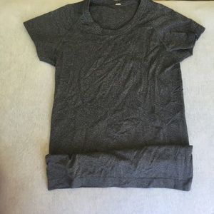 lululemon grey workout top
